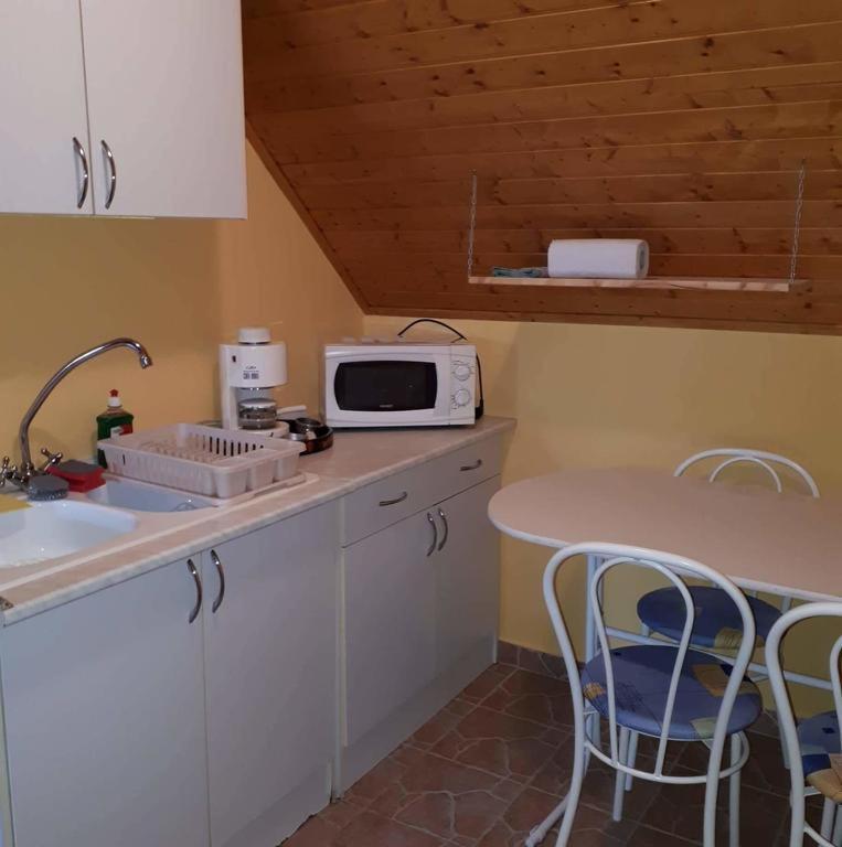 Relax Apartman Siofok-Sosto Exterior photo