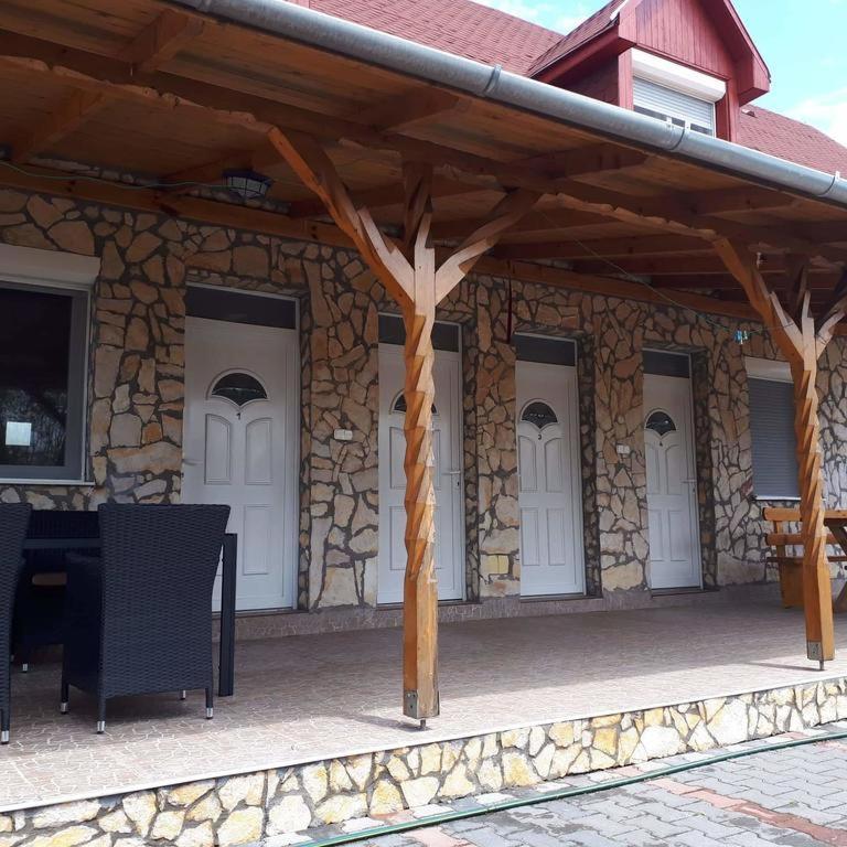 Relax Apartman Siofok-Sosto Exterior photo