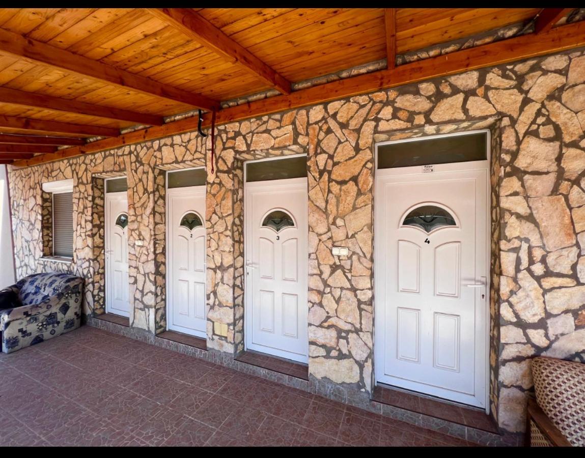 Relax Apartman Siofok-Sosto Exterior photo